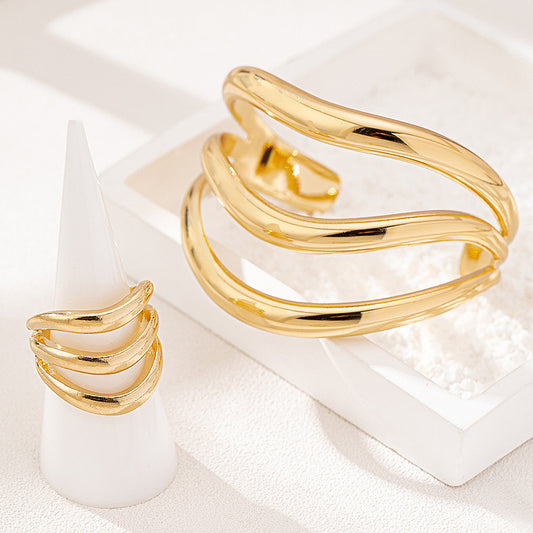 Personalized Retro Women's Ring Bracelet Ornament Suit