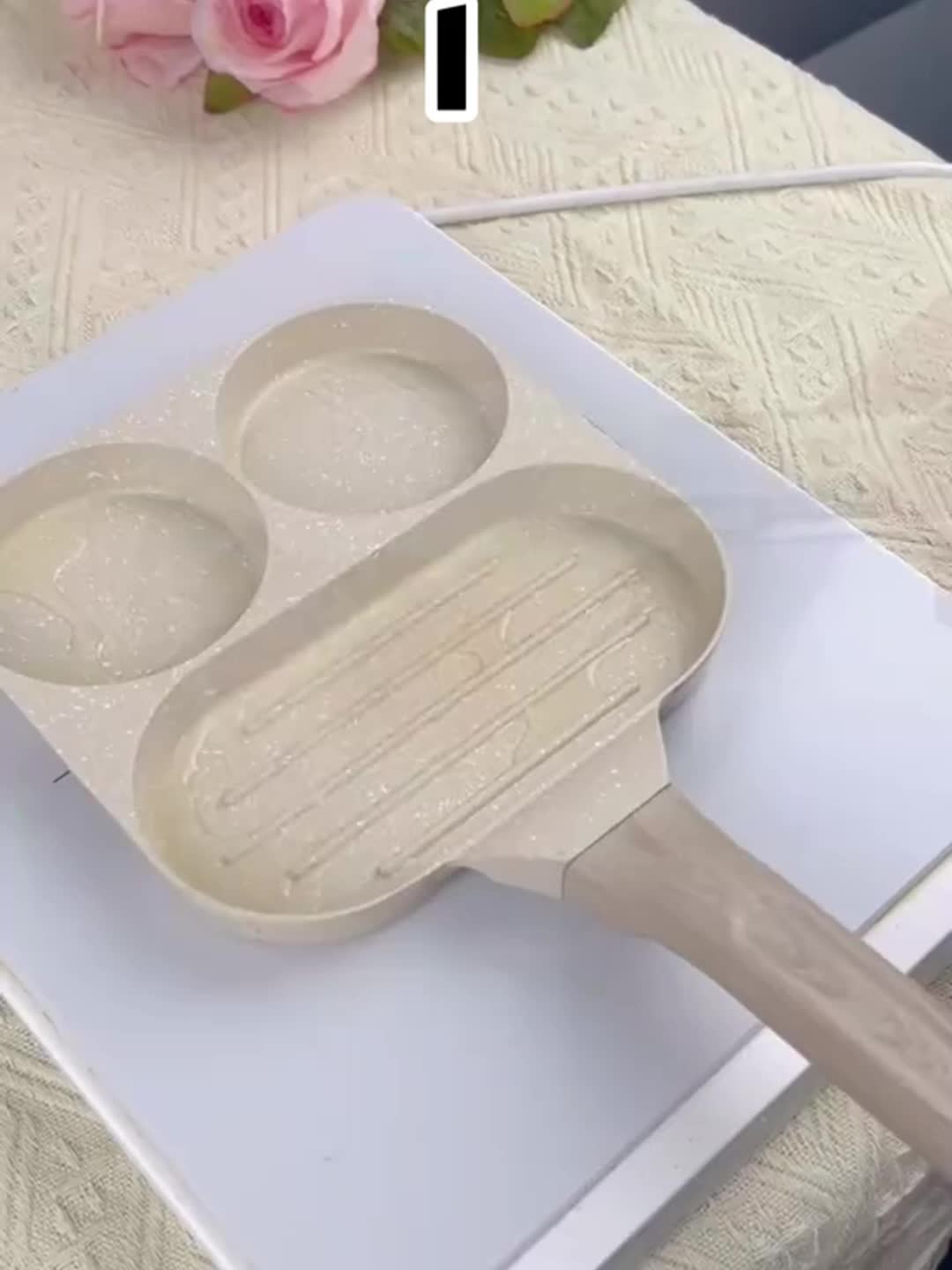 Non-Stick Aluminum Multi-Functional Compartment Pan with Wooden Handle