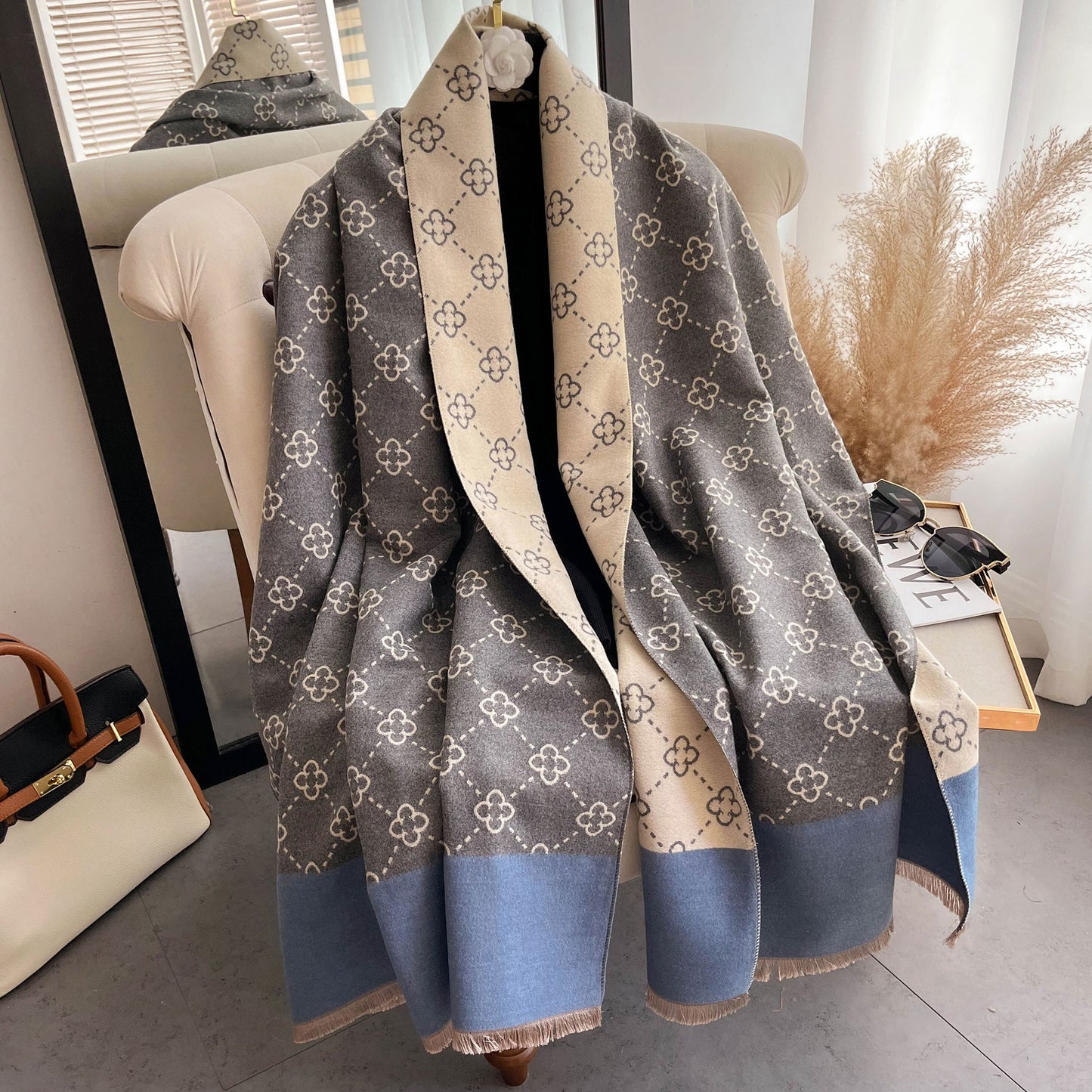 Stay Warm in Style – Sunflower Pattern Imitation Cashmere Scarf