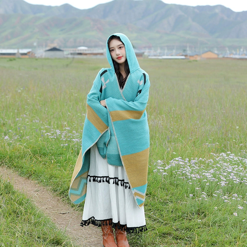 Bohemia Shawl Exotic Cloak – Female Xinjiang Tourism Grassland Travel Wear