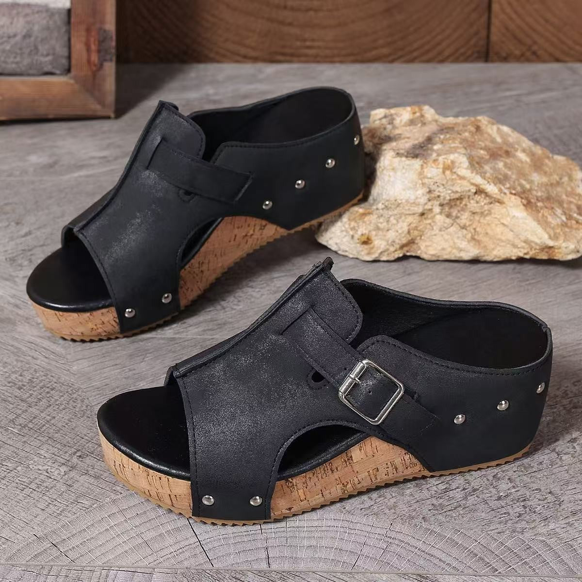 Plus Size Wedge Sandals Rivet Slippers