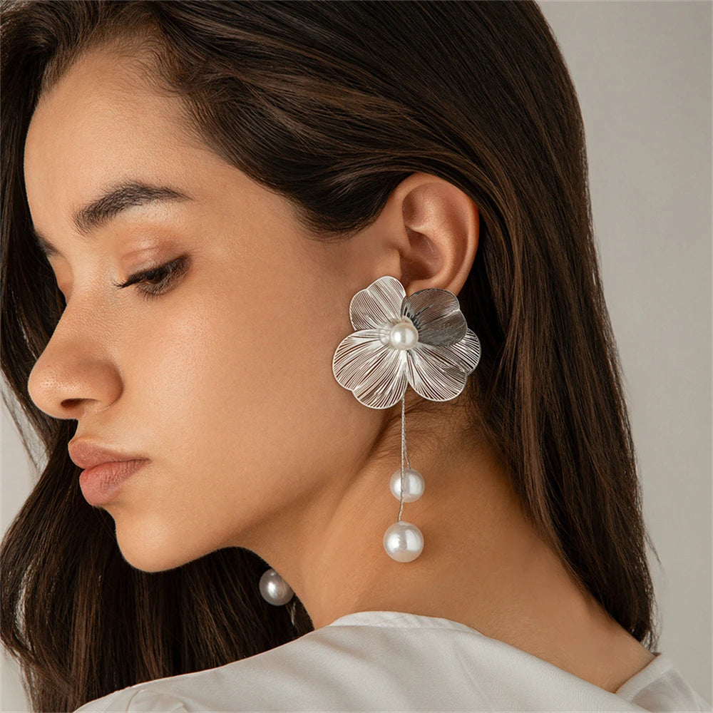 Elegant Korean Design Flower Earrings with Pearl Pendant
