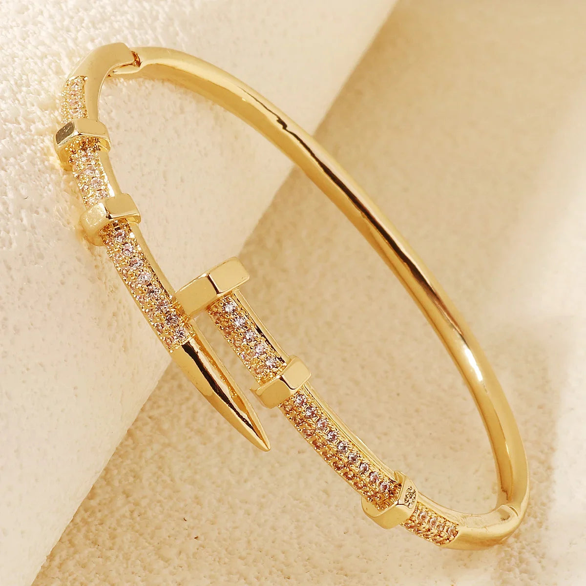 Elegant Zircon Nail Bracelet