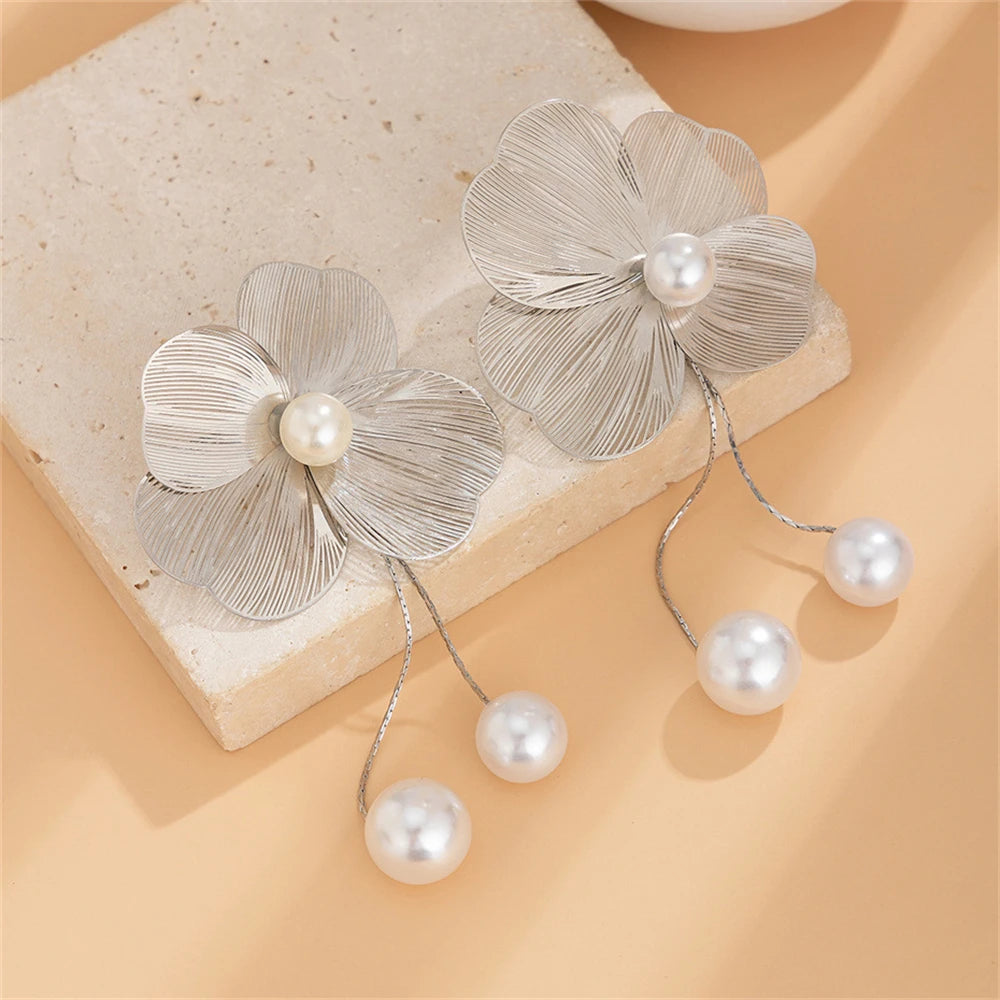 Elegant Korean Design Flower Earrings with Pearl Pendant