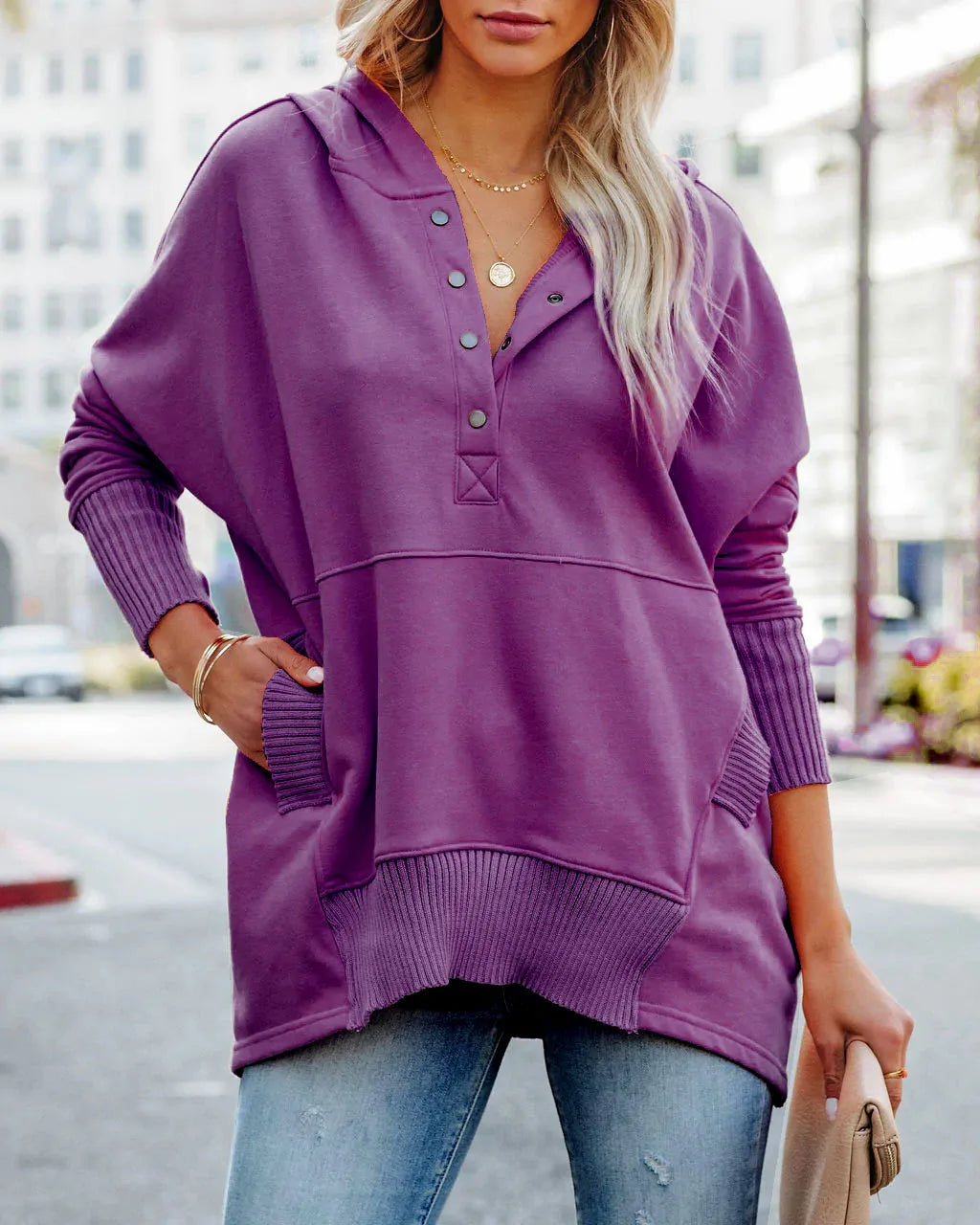 Stay Cozy in Style – Casual Loose White V-Neck Hooded Sweatshirt for Women