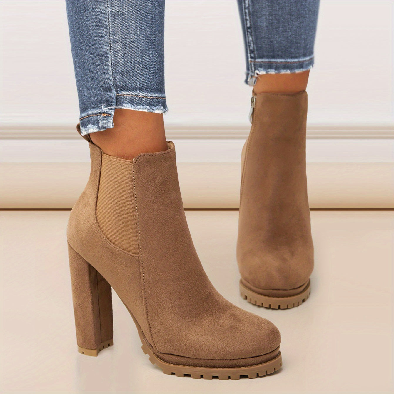 Stylish Pointed Toe Ankle Boots – Chunky Heel, Platform Comfort, Side Zipper Convenience