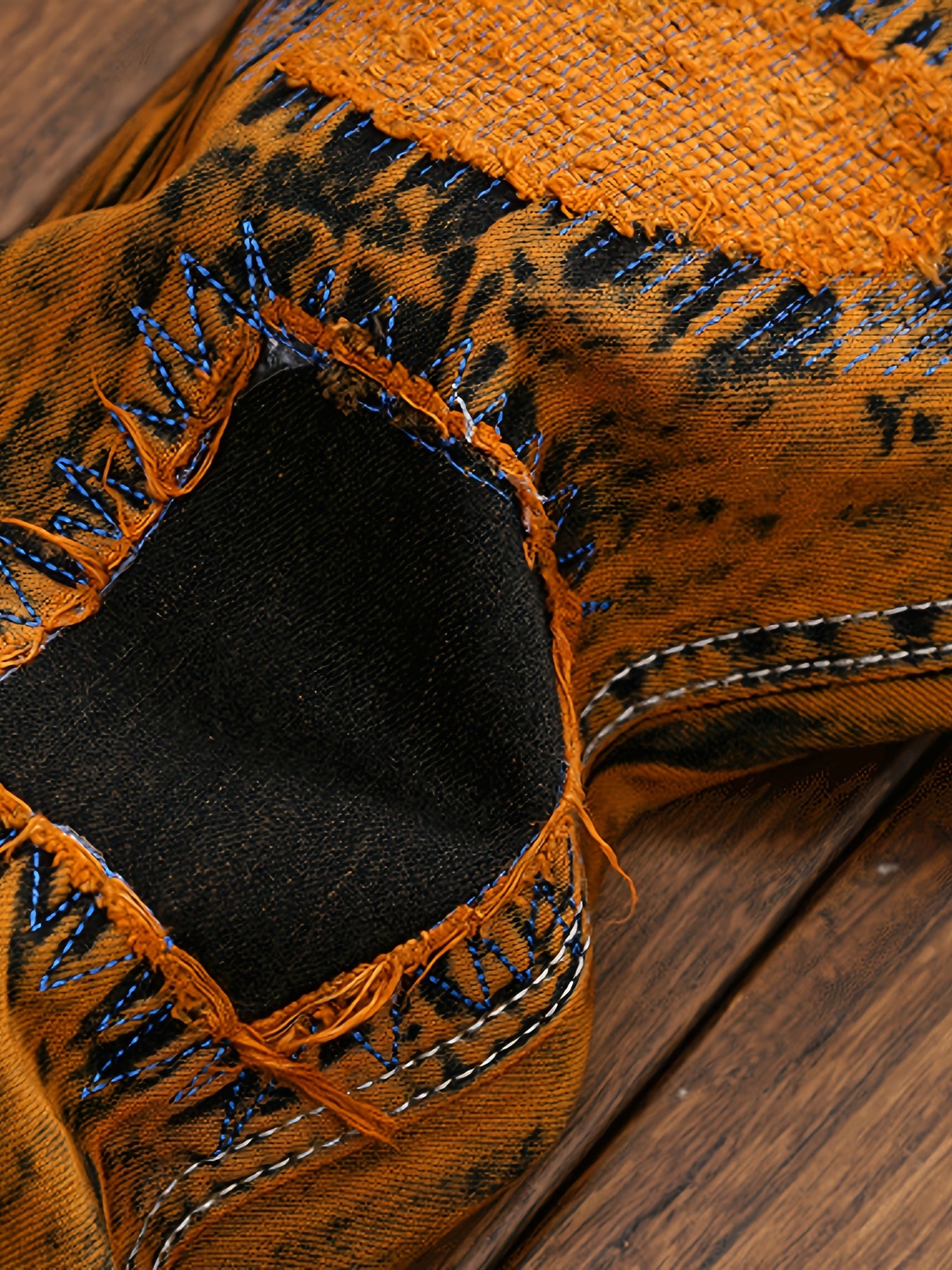 Men's Vintage Distressed Straight-Leg Jeans