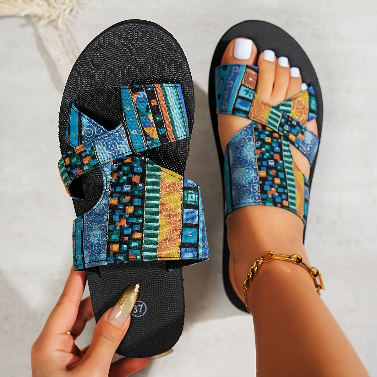 Bohemian Style Women’s Breathable Mesh Open-Toe Slippers