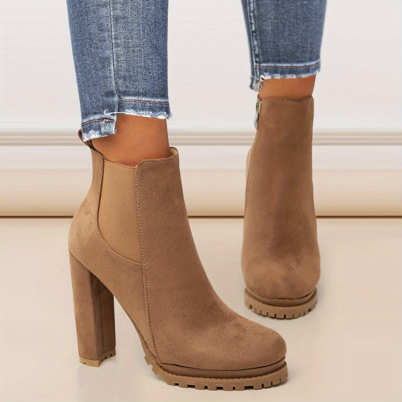 Stylish Pointed Toe Ankle Boots – Chunky Heel, Platform Comfort, Side Zipper Convenience