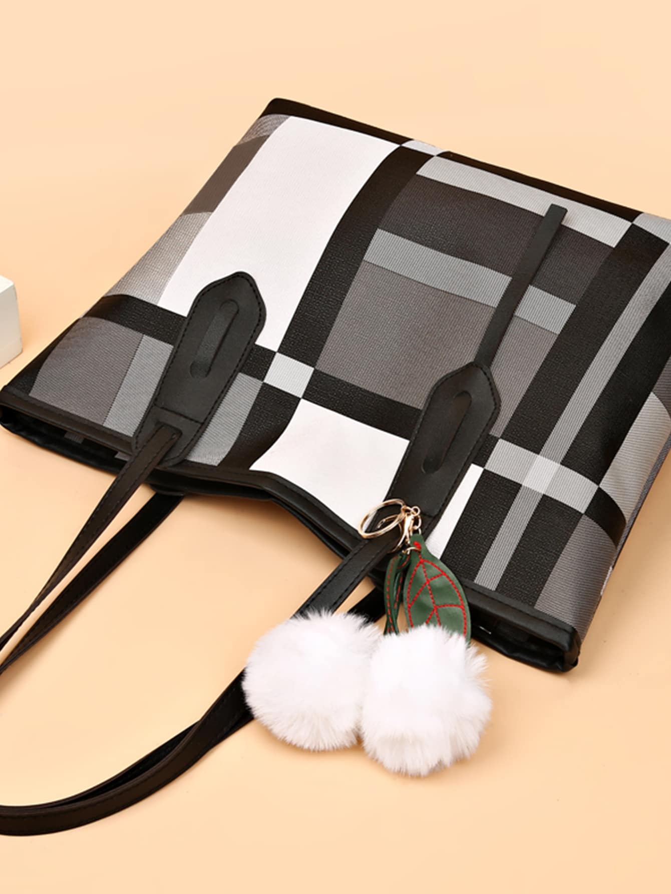 Plaid Pattern Shoulder Tote Bag