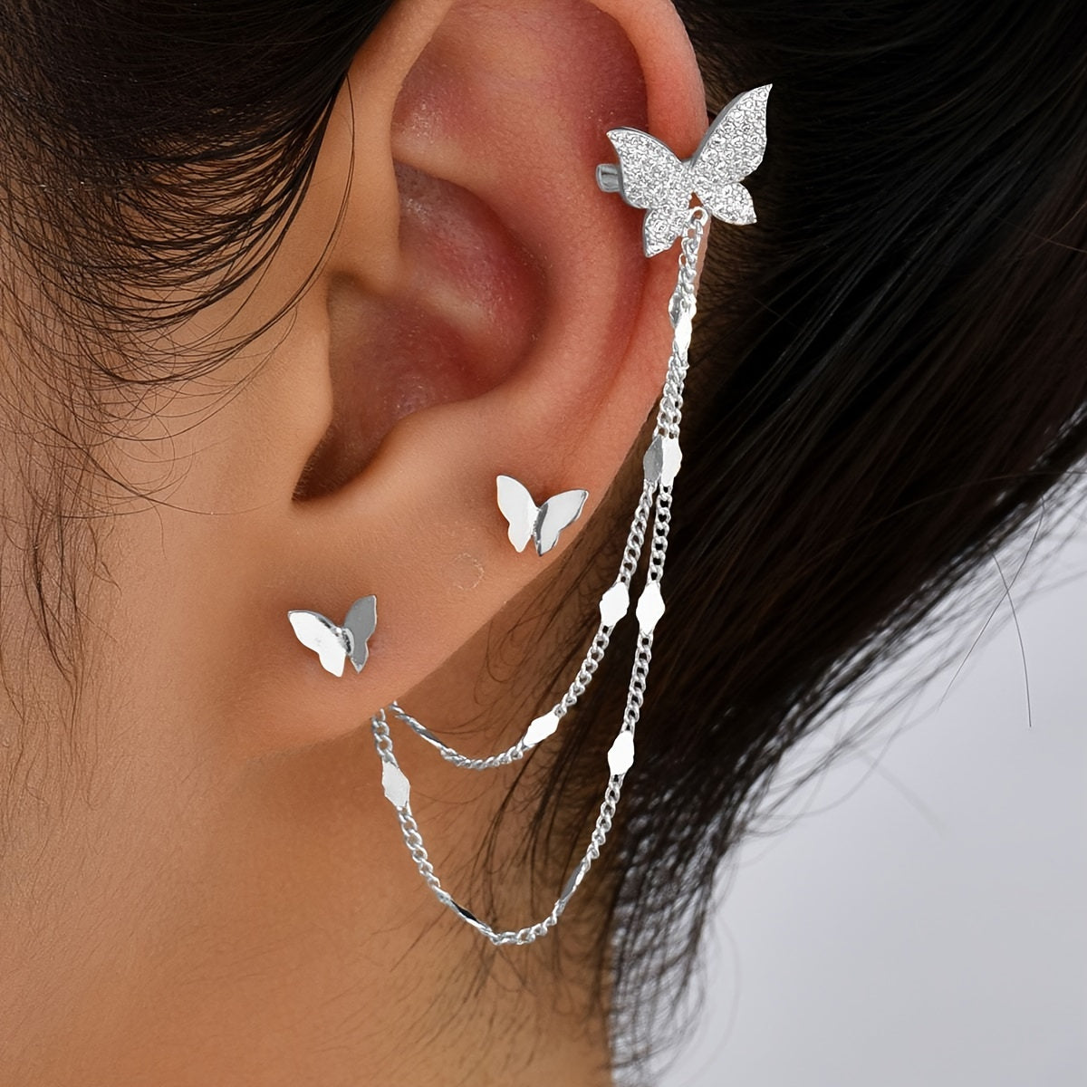Exquisite Asymmetric Butterfly Stud Earrings – Vintage Elegant Style