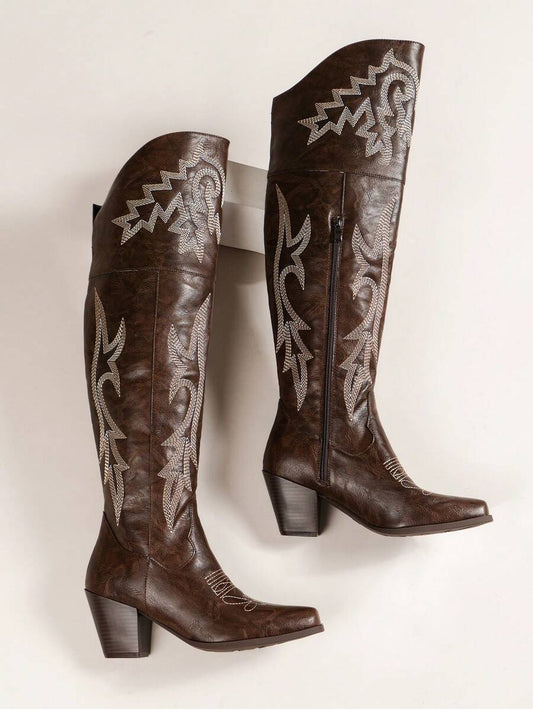 Western-inspired embroidered boots
