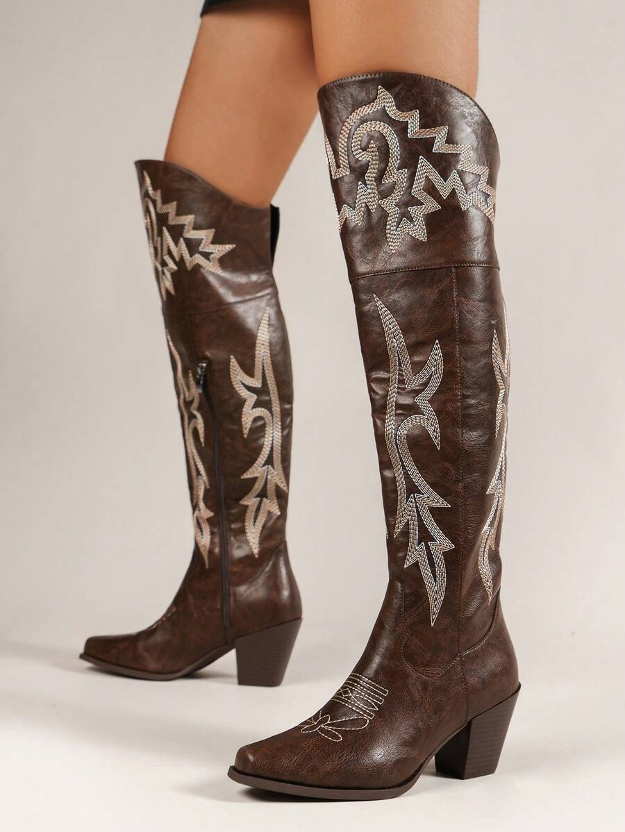 Western-inspired embroidered boots