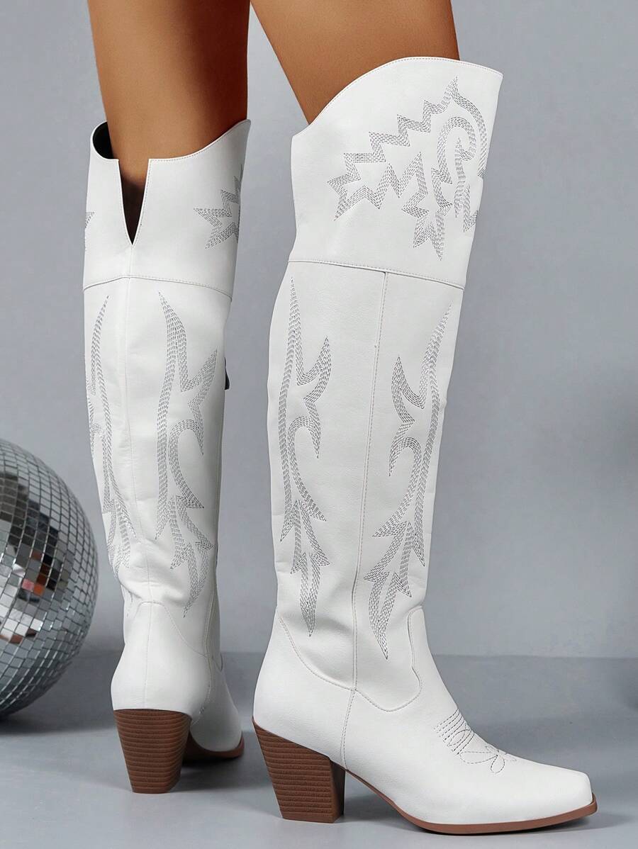 Western-inspired embroidered boots