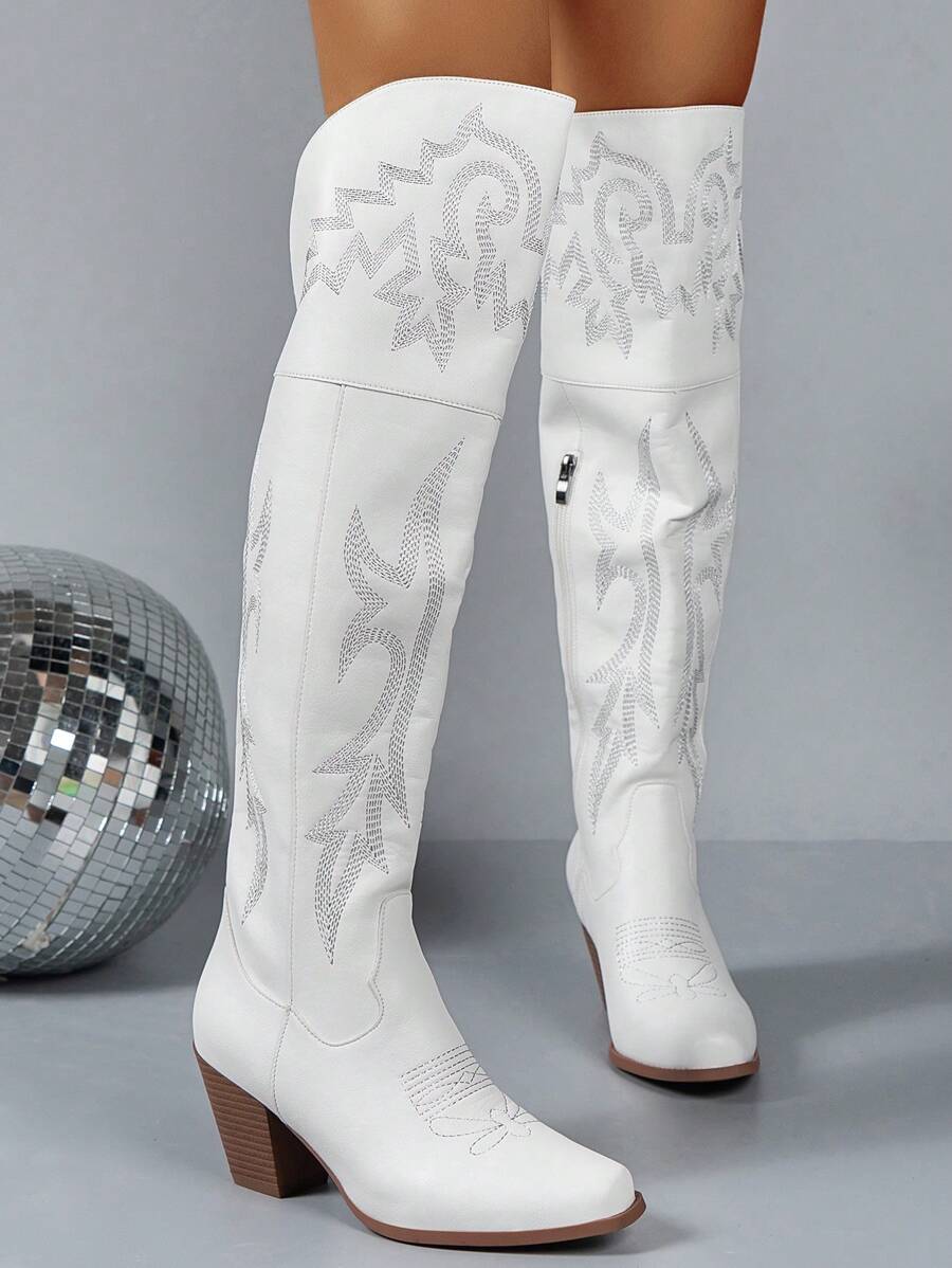 Western-inspired embroidered boots