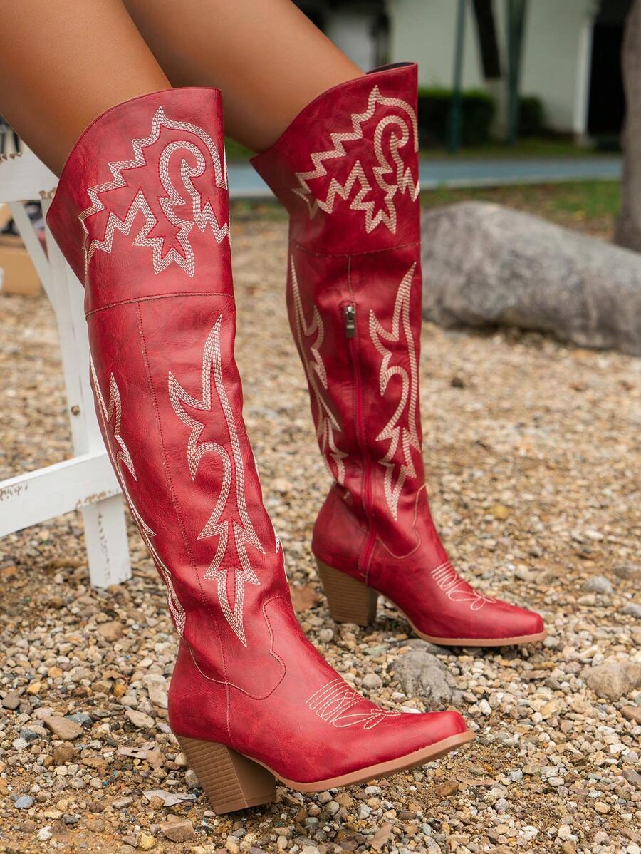 Western-inspired embroidered boots