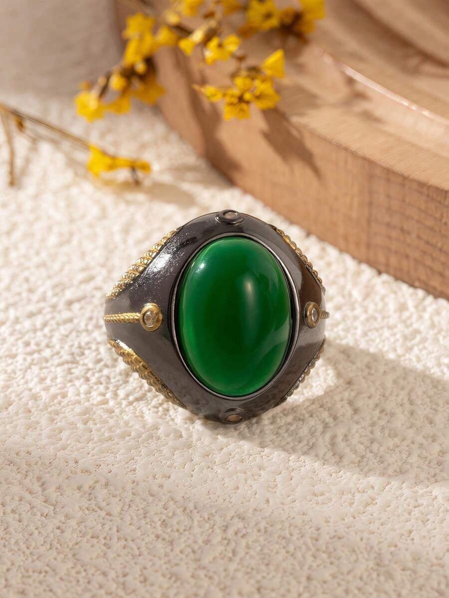 Vintage Men’s Copper Ring with Black Oval Artificial Diamond