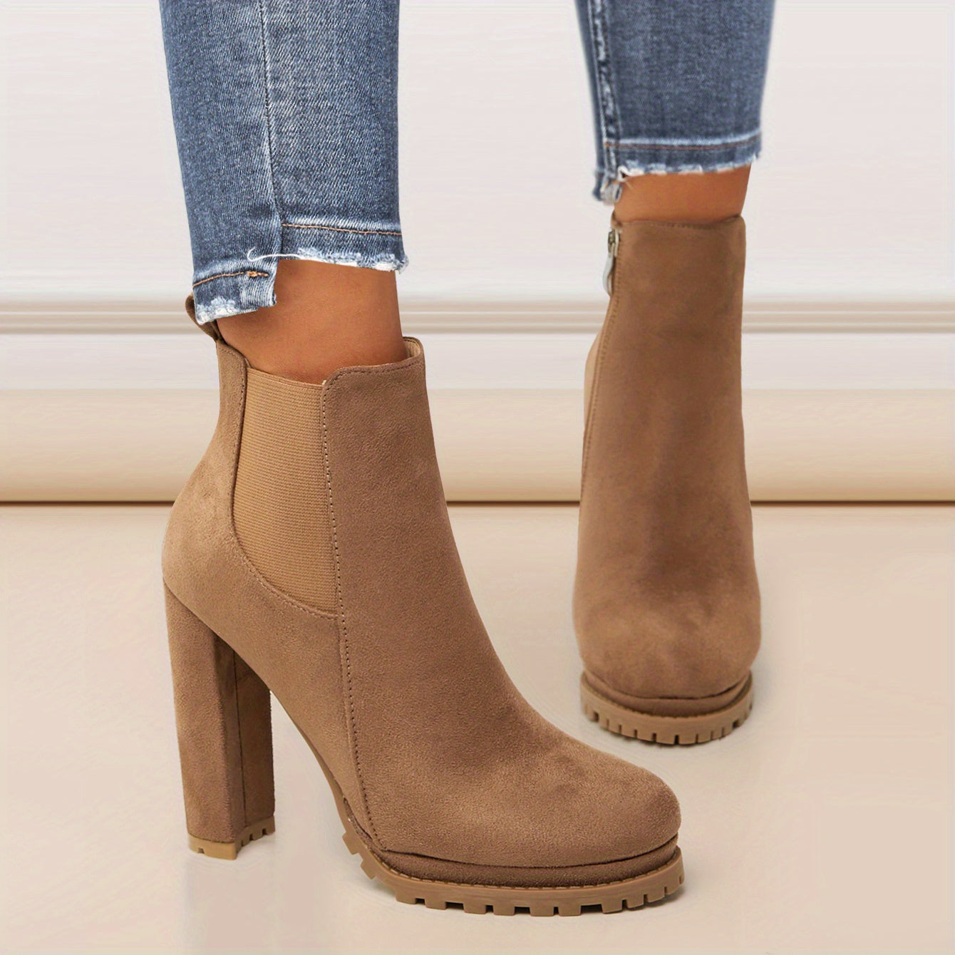 Stylish Pointed Toe Ankle Boots – Chunky Heel, Platform Comfort, Side Zipper Convenience