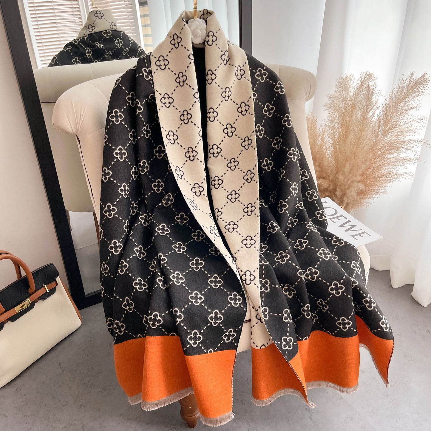 Stay Warm in Style – Sunflower Pattern Imitation Cashmere Scarf