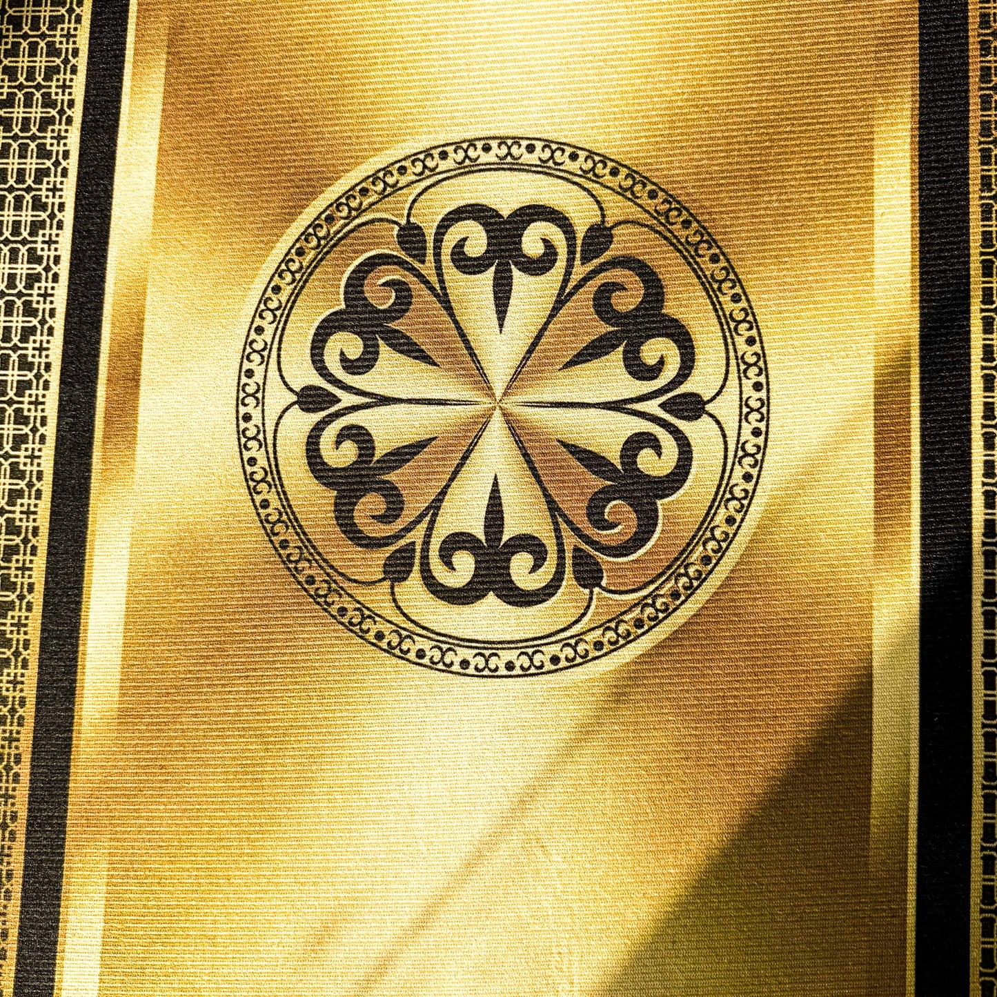 1pc European Style Luxurious Carpet Golden Diamond Velvet
