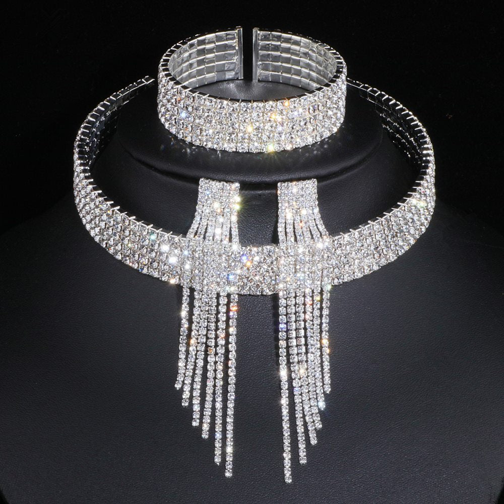 Elegant Diamond-Studded Fashion Choker Necklace