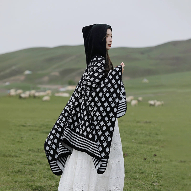 Bohemia Shawl Exotic Cloak – Female Xinjiang Tourism Grassland Travel Wear
