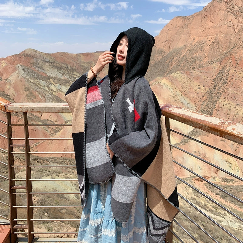Bohemia Shawl Exotic Cloak – Female Xinjiang Tourism Grassland Travel Wear