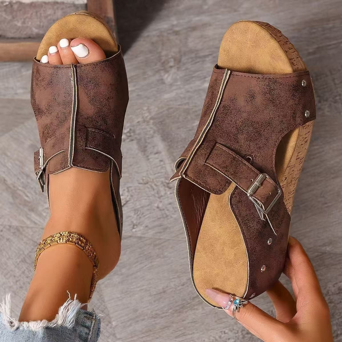 Plus Size Wedge Sandals Rivet Slippers