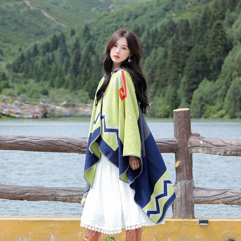 Bohemia Shawl Exotic Cloak – Female Xinjiang Tourism Grassland Travel Wear