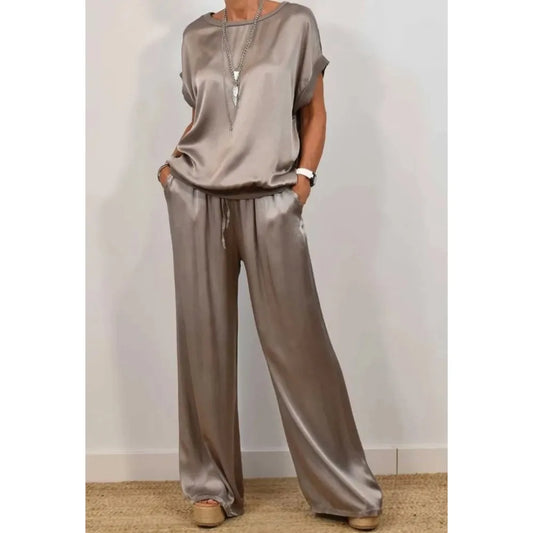 Elevate Your Summer Style with Effortless Eleganc