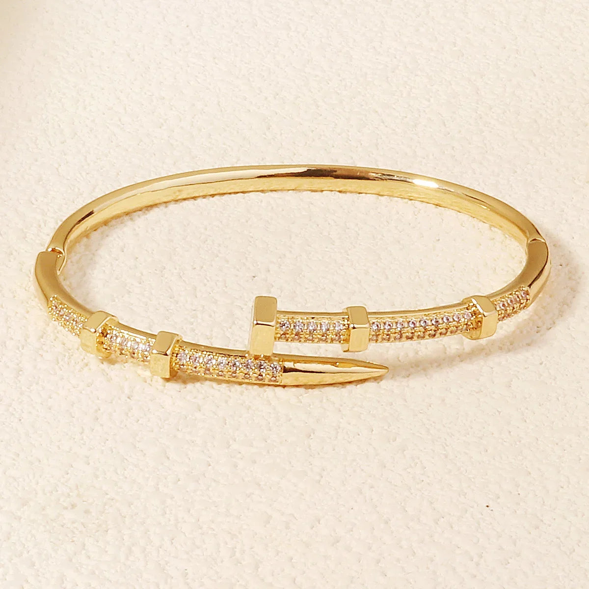 Elegant Zircon Nail Bracelet