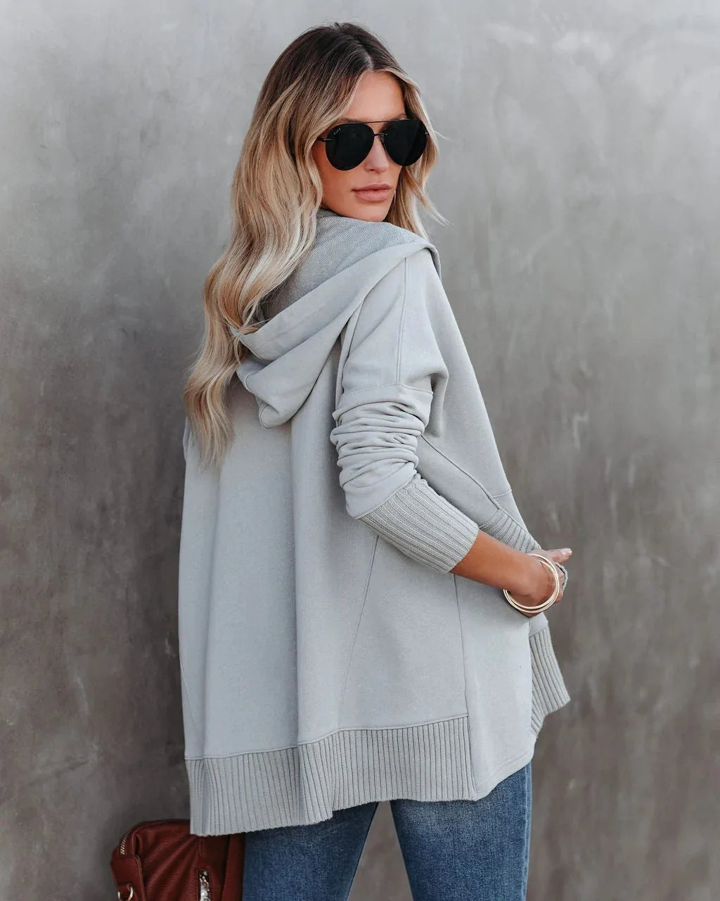 Stay Cozy in Style – Casual Loose White V-Neck Hooded Sweatshirt for Women