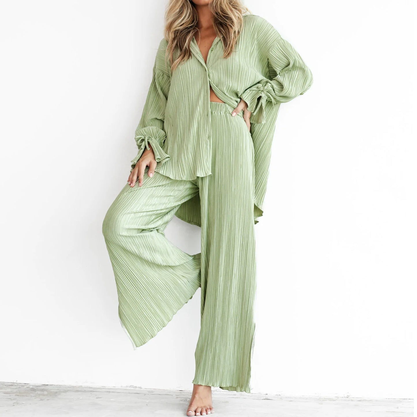 Elegant Pleated Pajama Set – Women’s 2-Piece Loungewear