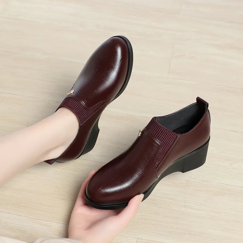 New Trendy Wedge Heel Leather Shoes for Women