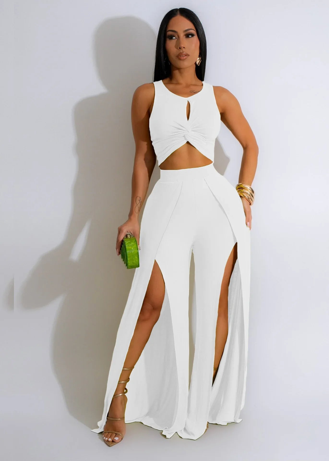 Stay Effortlessly Chic This Summer