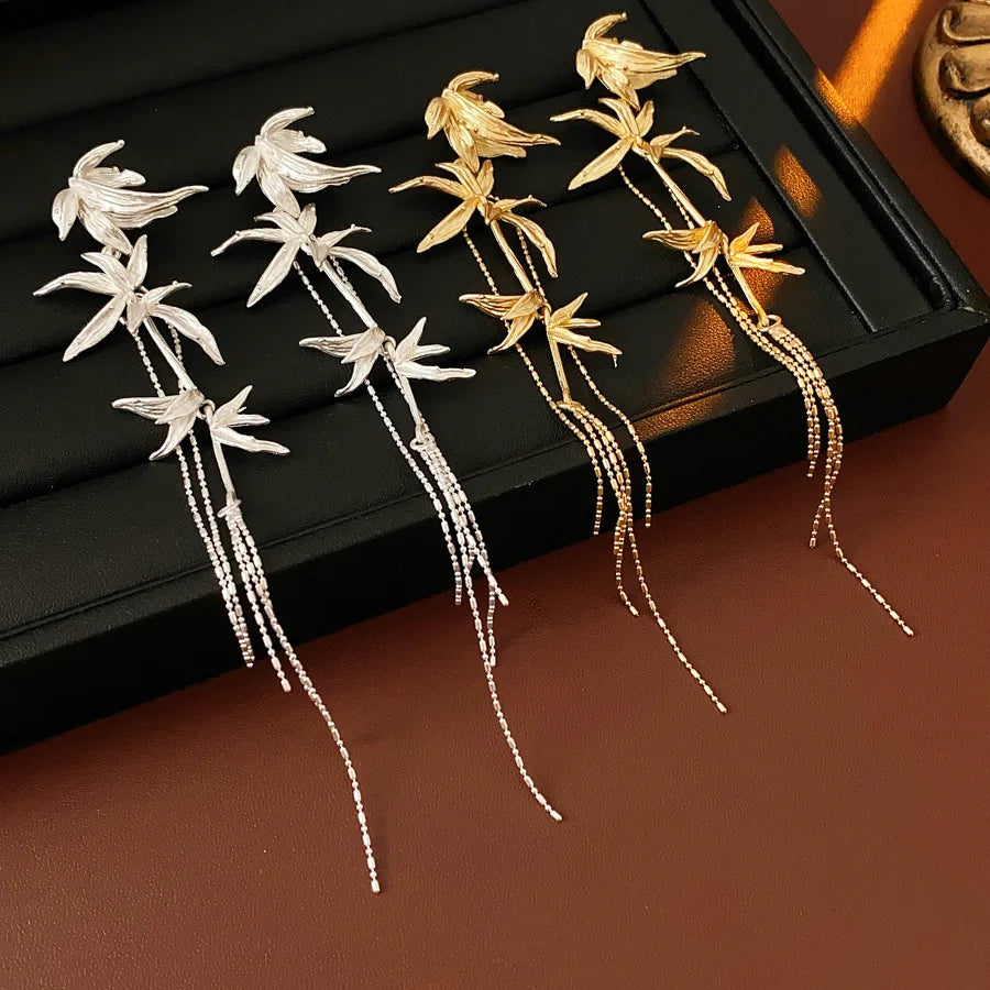 Elegant Retro Flower Pendant Earrings