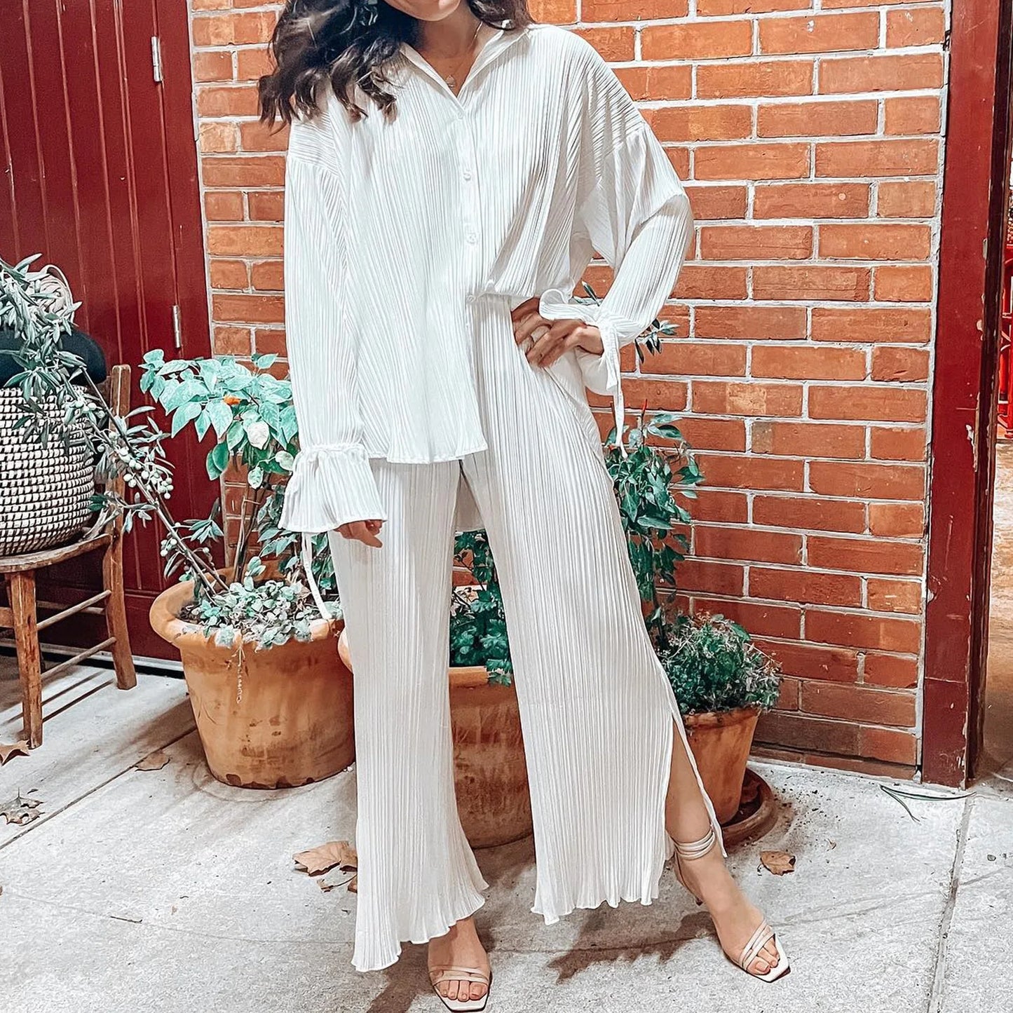 Elegant Pleated Pajama Set – Women’s 2-Piece Loungewear