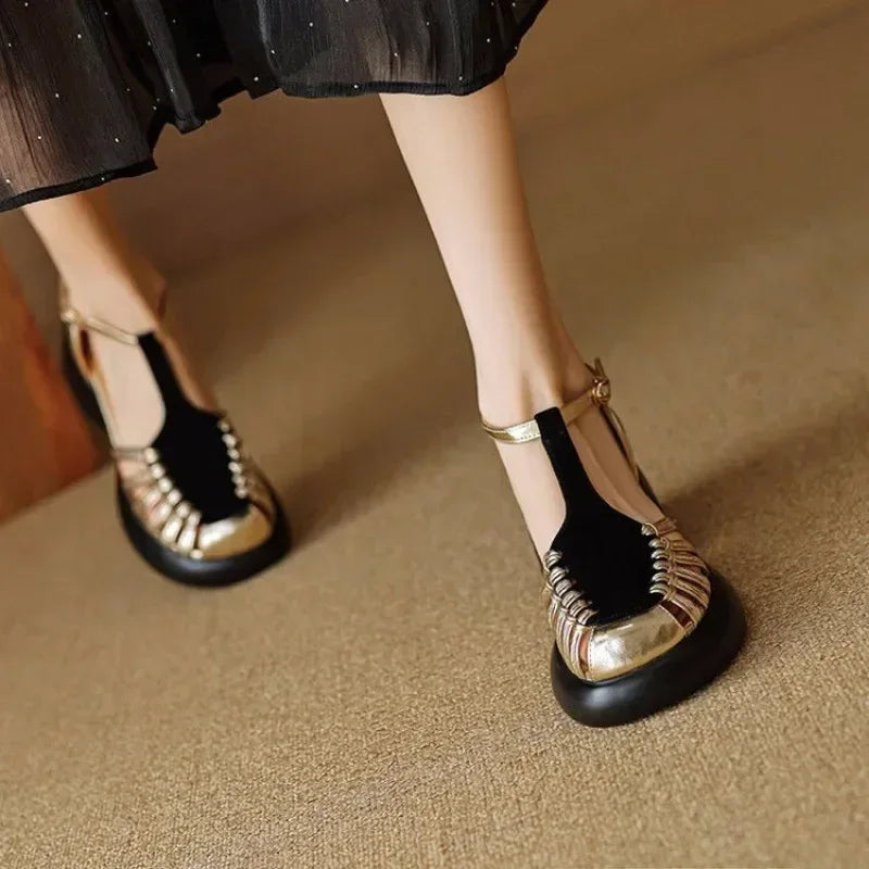 2025 New Summer Women's Low-Heeled Roman Sandals