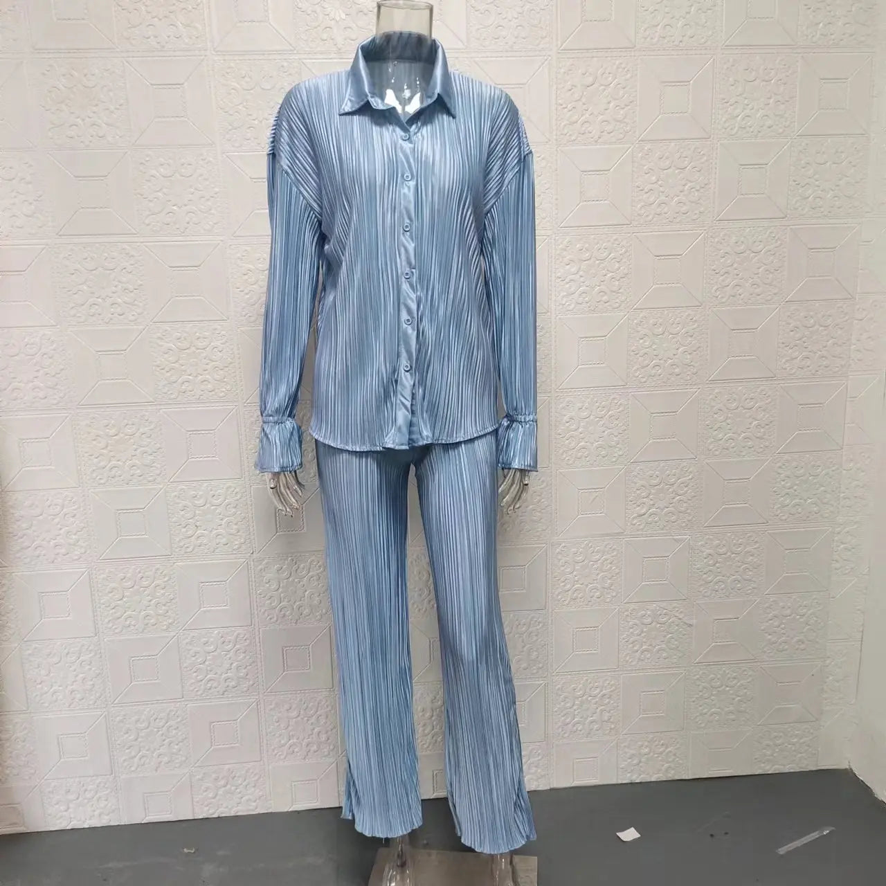 Elegant Pleated Pajama Set – Women’s 2-Piece Loungewear