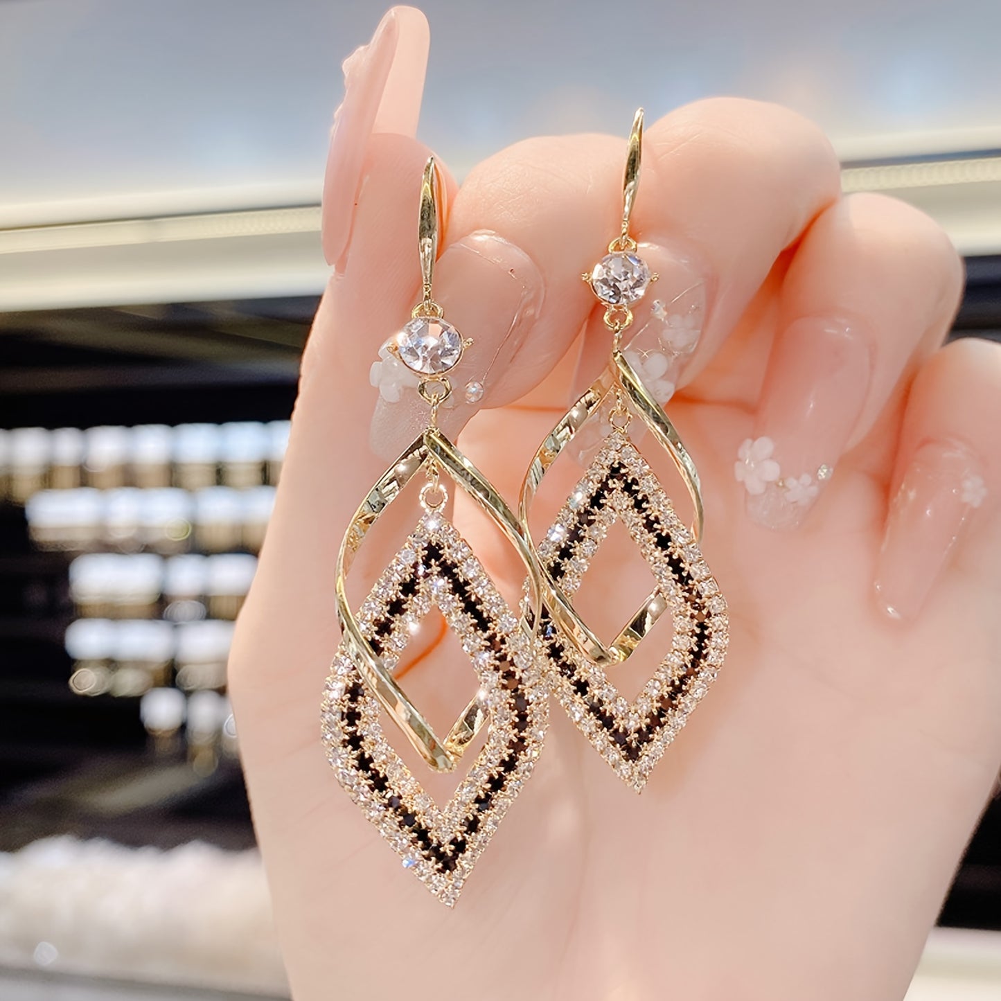 1pc Stylish Sexy Double Hollow Sparkle Pendant Earring