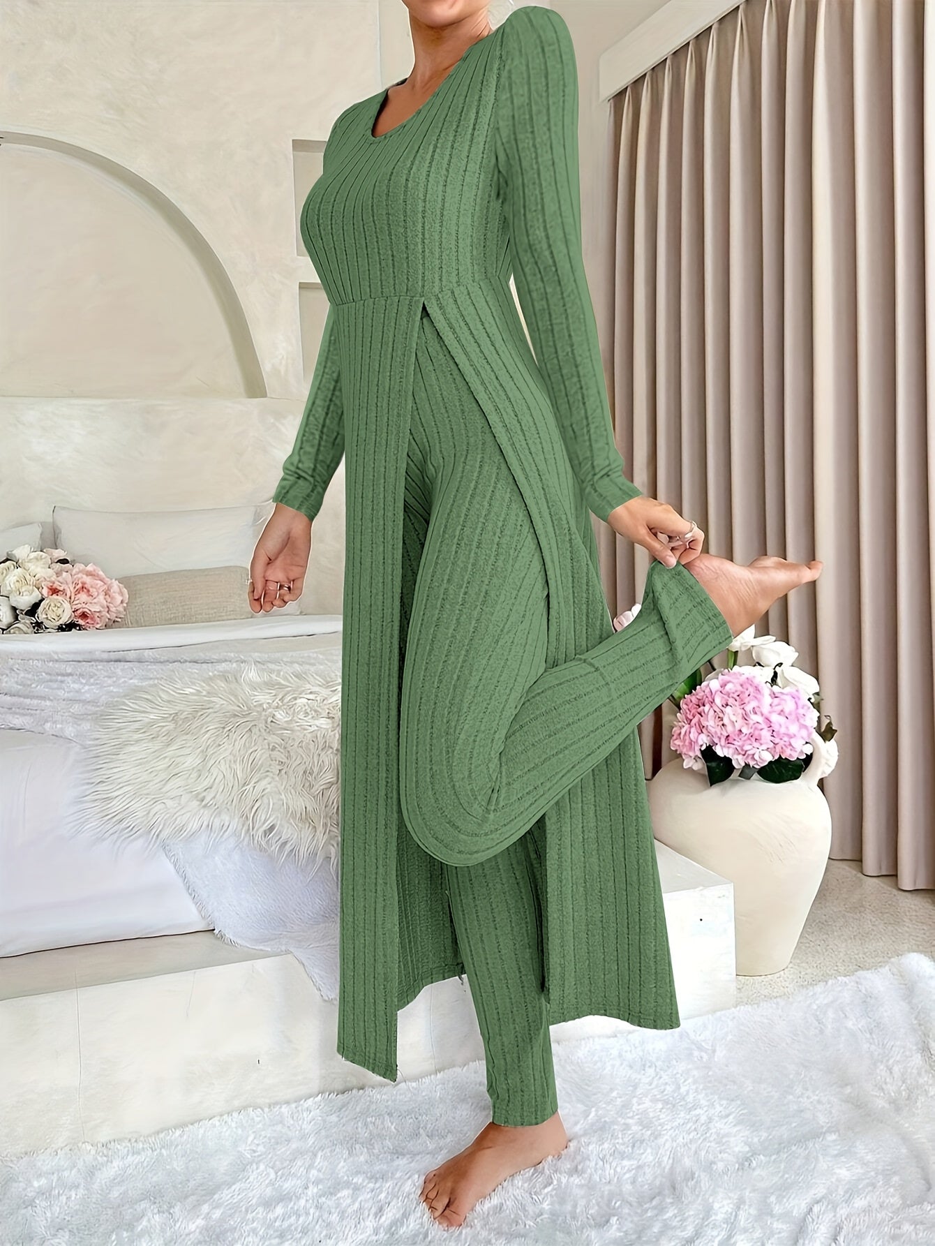 Two-piece Set of Long-sleeved Ribbed Top and Pants for Women