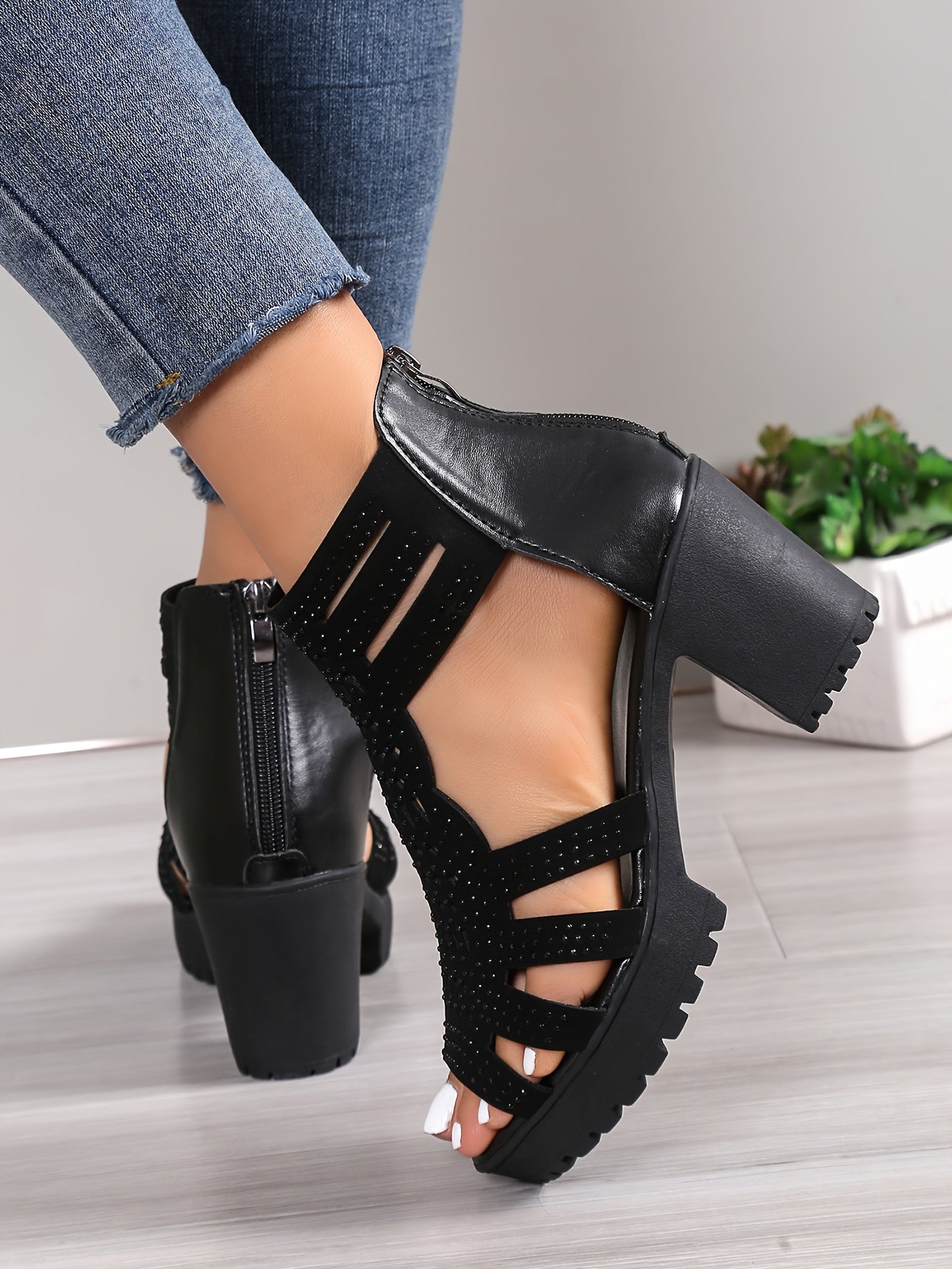 Stylish High Heel Women's Sandals – Summer Chic with a Sparkle